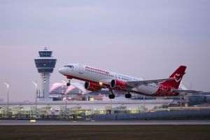Analiză AnimaWings: Peste 60% dintre rezervările de bilete de avion sunt pentru cel puţin două persoane